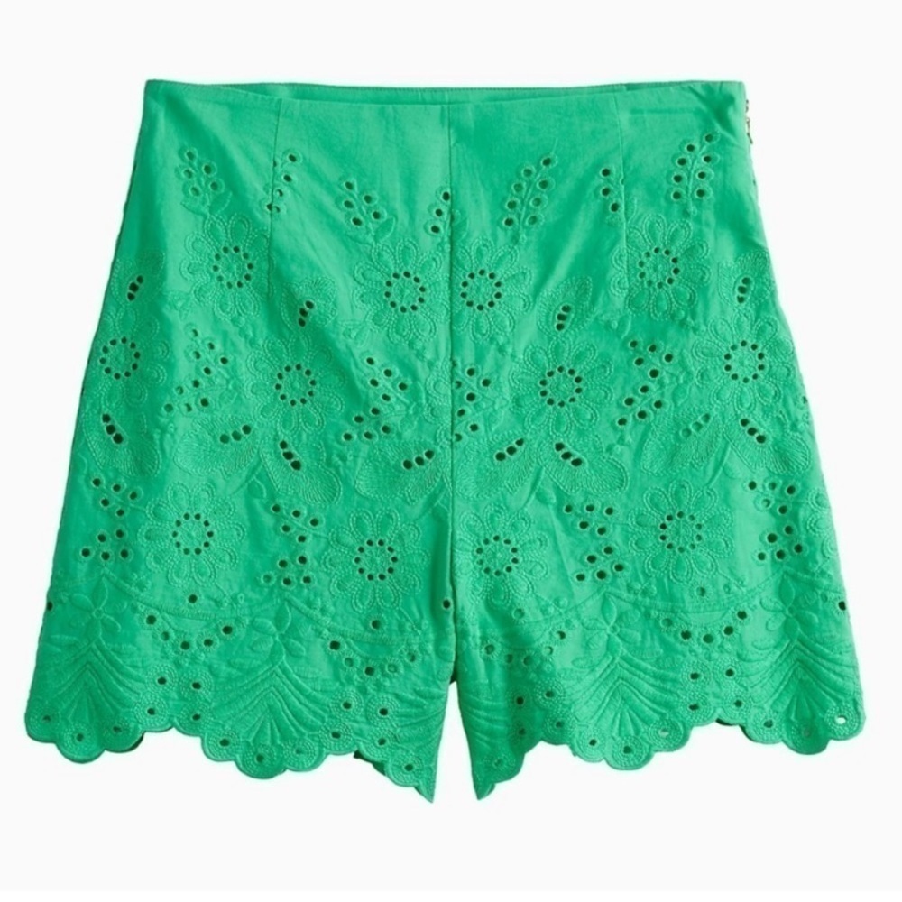 Draper James high rise embroidered eyelet shorts side zip lined 8 - Picture 9 of 10